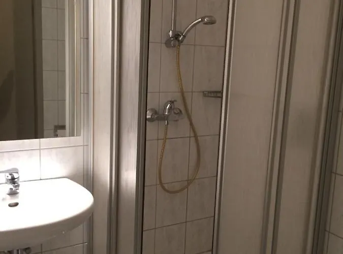 Hotell Central Hotel 3*